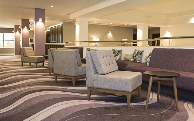 Sandman Signature London Gatwick Hotel