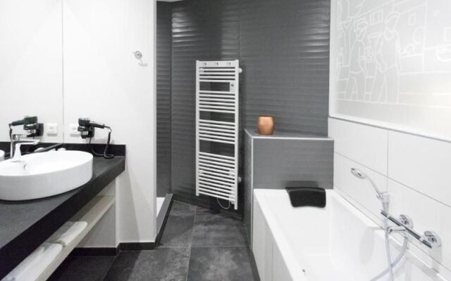 Logis Hotel Du Fronton-Agian