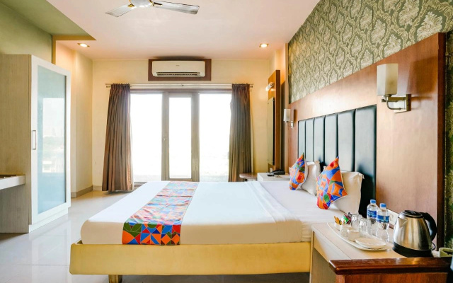 FabHotel Devanshi Inn