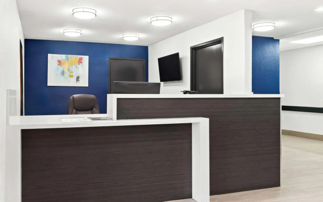 SureStay by Best Western Groves
