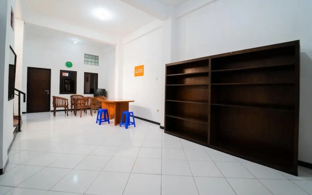 Koolkost Syariah near MRT Lebak Bulus Station