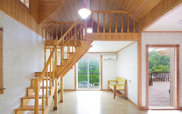 Jecheon Wood Nest Pension