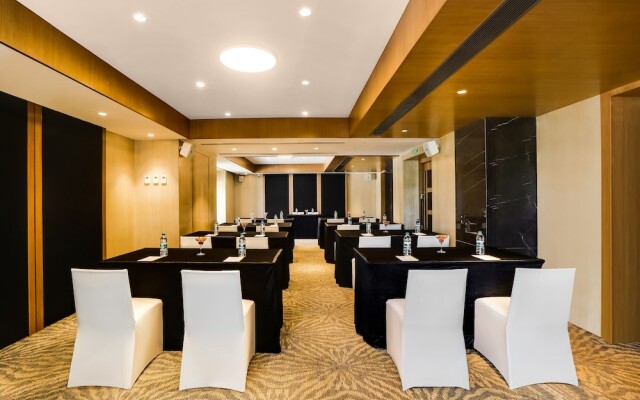 Lemon Tree Hotel Viman Nagar Pune