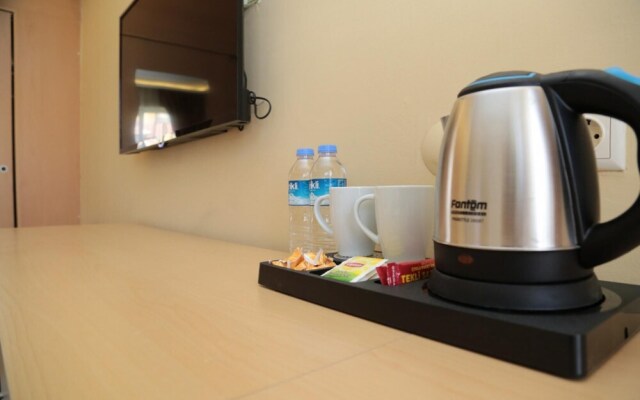 Convenient Hotel Room Near Beach in Kusadasi