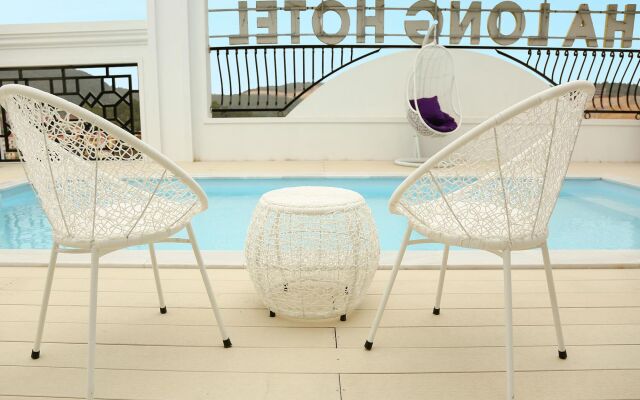 New Era Hotel & Spa