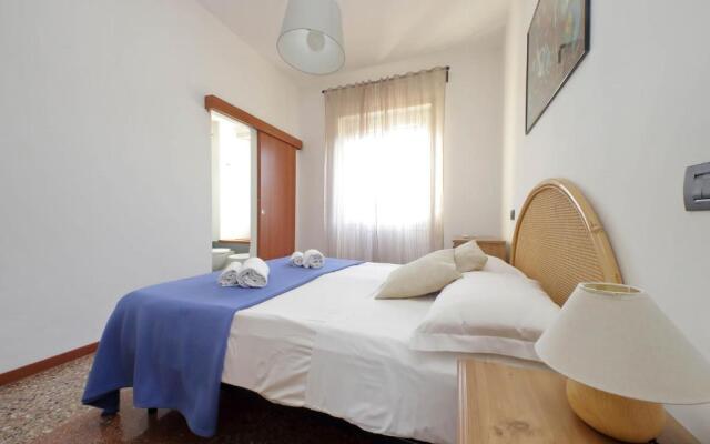 Silvanos Home In Rome