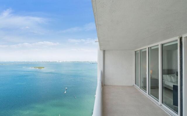 The Grand Condos by Edgewater One IR
