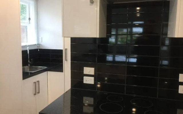 3 & 4 Bedroom Houses in Seaview Crescent