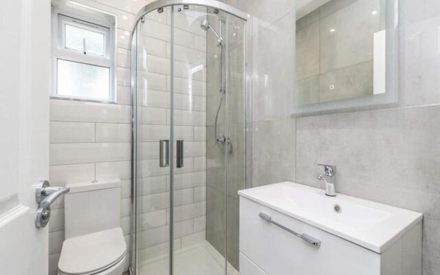 Charming 2 bedrooms Flat in Plumstead