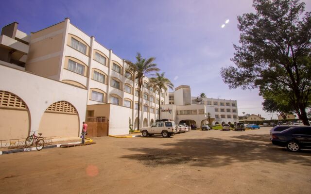 Sirikwa Hotel