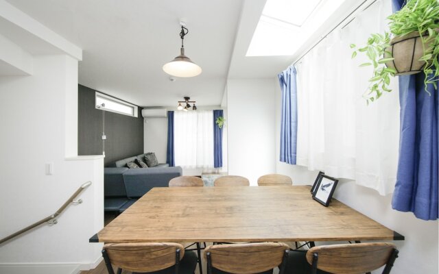 Higashi-Rokugo House WHITE by Tranova – Guest Rooms – Tokyo
