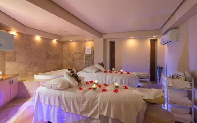 Paihia Beach Resort & Spa Hotel
