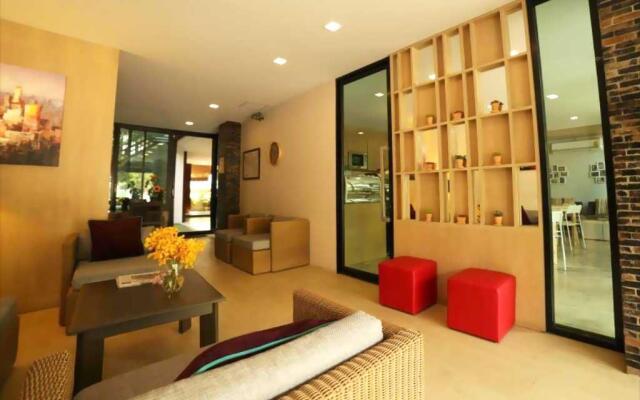 The Peaberry Explorer Hotel