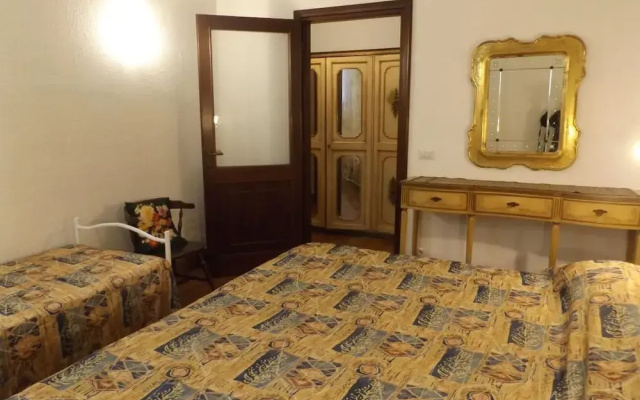 Villa in Garda With Private Pool & Lake Nearby
