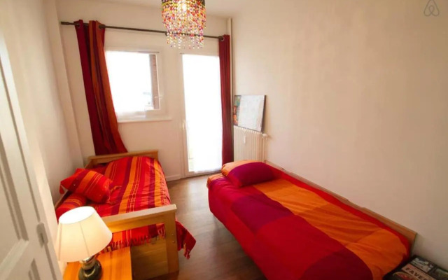 Pretty 3 rooms in the city center