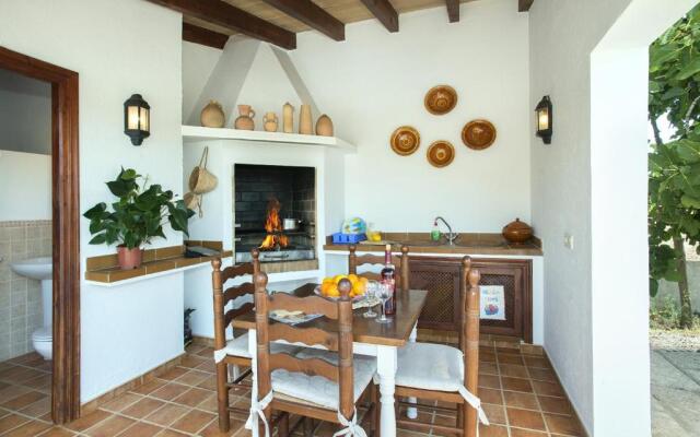 Owl Booking Villa Moya - Walking Distance to the Beach