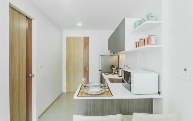 Condo in Kata in Ozone - Unit A205