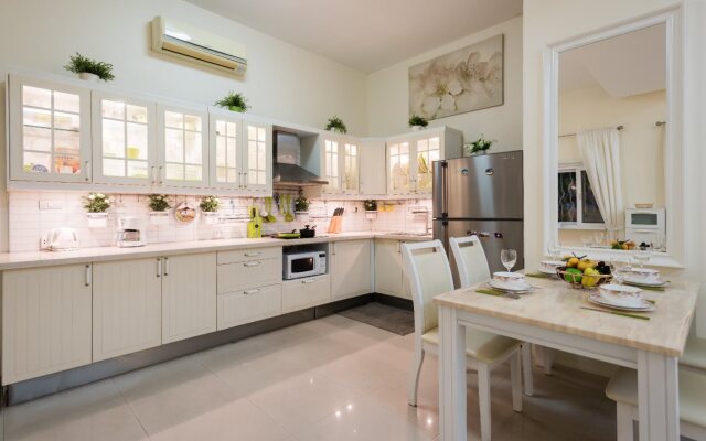 Starlight Sky Villa Pattaya