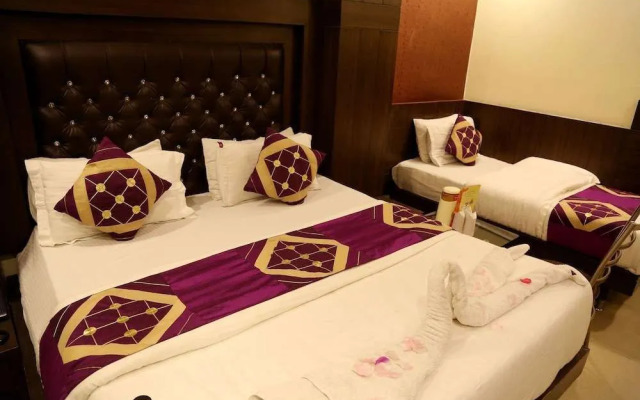 Hotel Om International