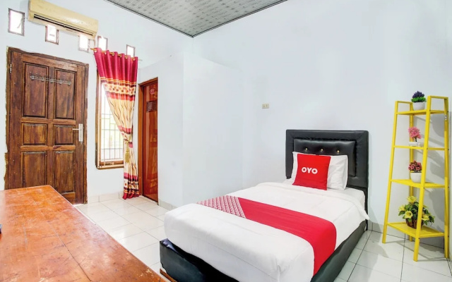 Wisma Amalia Syariah by OYO Rooms