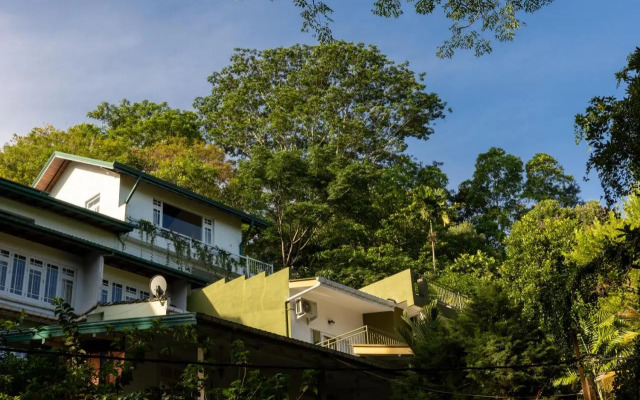 Monarch Villa Hanthana Kandy