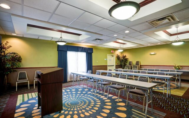 Holiday Inn Express Hotel & Suites Christiansburg by IHG