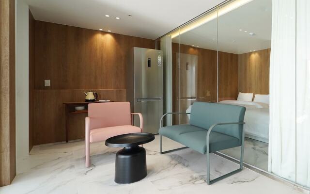 Laterrace Cove Suite