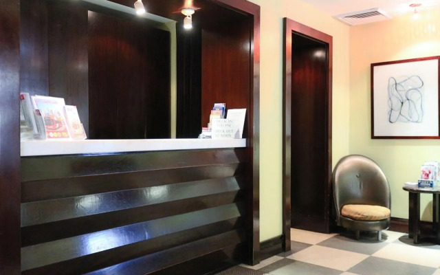 Park West Hotel