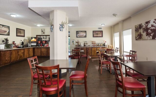 Red Roof Inn Kingsland