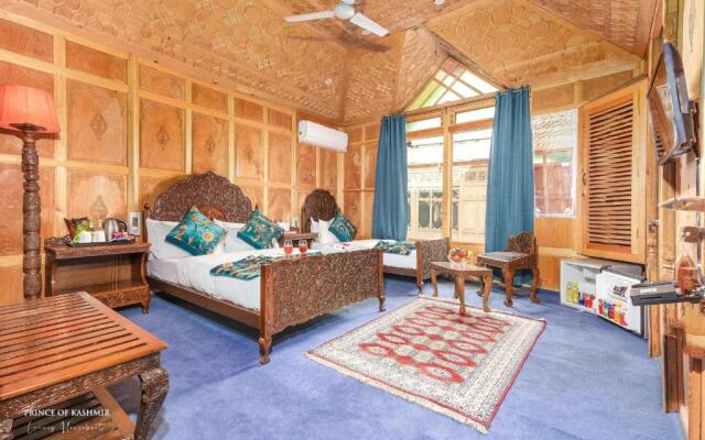 Prince of Kashmir Luxury Houseboat