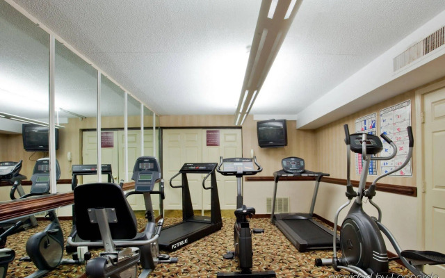 Days Hotel by Wyndham Williamsburg I-64