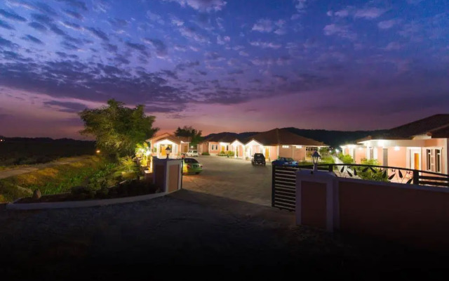 Pak Raja Villas