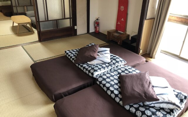 Goodsleep-ya Fushimi-inari