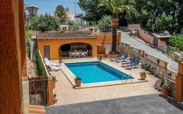 Mariros - pretty holiday property with garden and private pool in Moraira