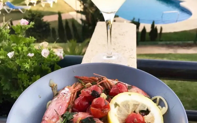 Cozy Townhouse With sea View in Marbella Mijas