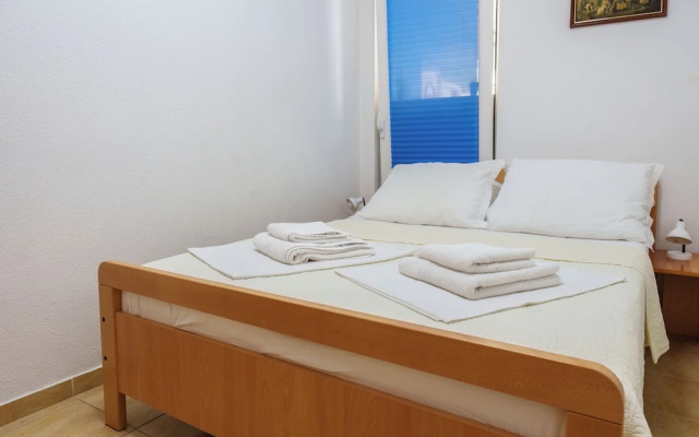 Sea View Apartment for 2-3 People - Family