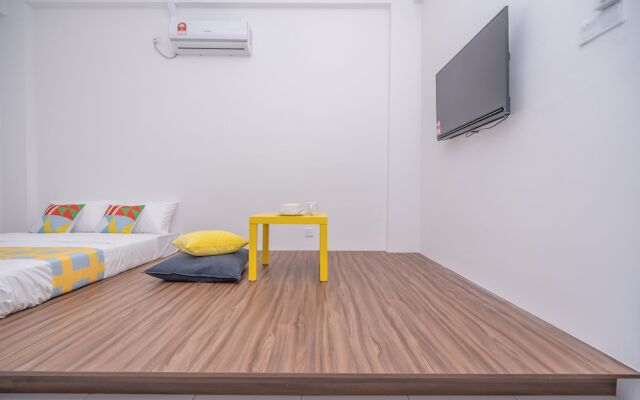 Oyo Home 89574 Studio Imperio