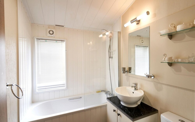 2Bd Seafront Lodge Amazing Views In Kent