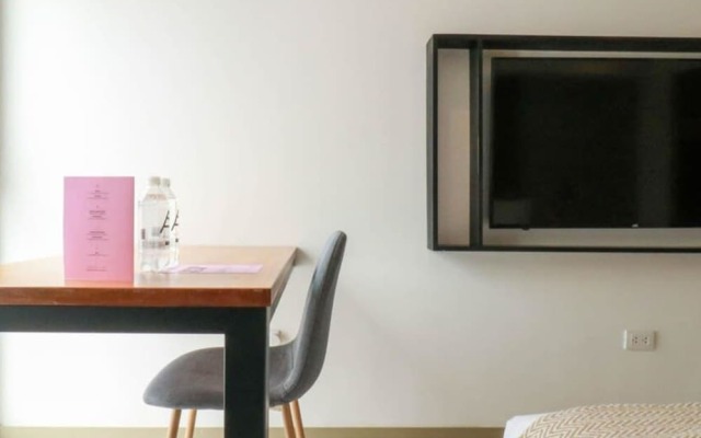 w Bright 1BR w AC in Barranco
