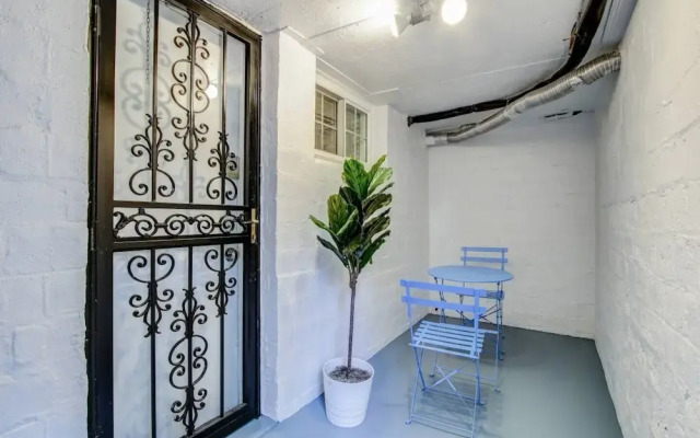 Private Studio in Serene DC Neighborhood