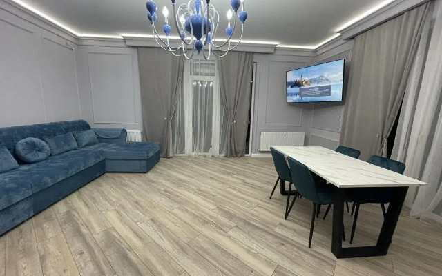 Апартаменты на улице Времена Года 15