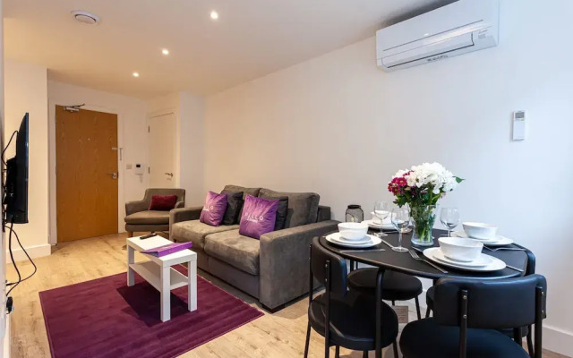 Modern Apartment in Manchester, Sleep 4
