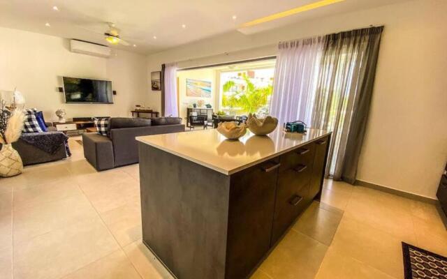 Lujoso Condo 2 HAB Céntrico Playa 5 min