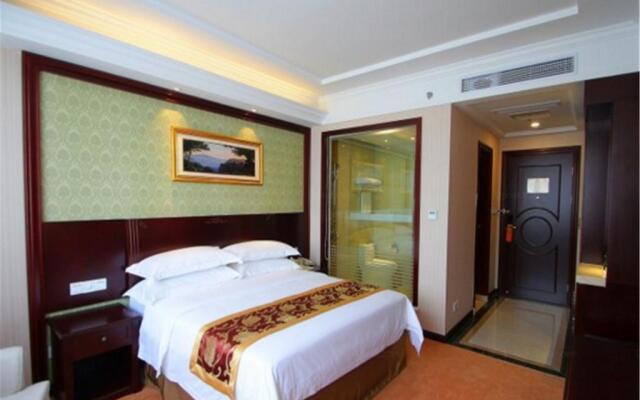 Vienna Hotel Shanghai Puong Jinqiao Park