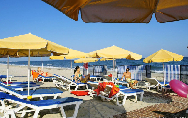 Akti Coast Club