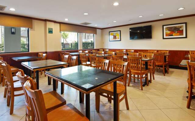 Best Western Plus Orange County Airport North