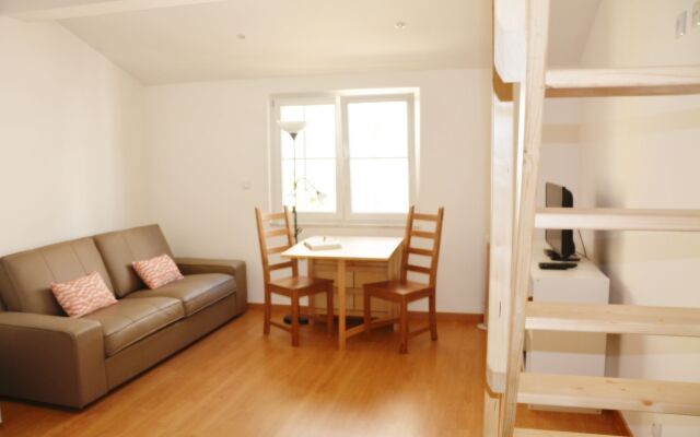 In Lisbon Apartments