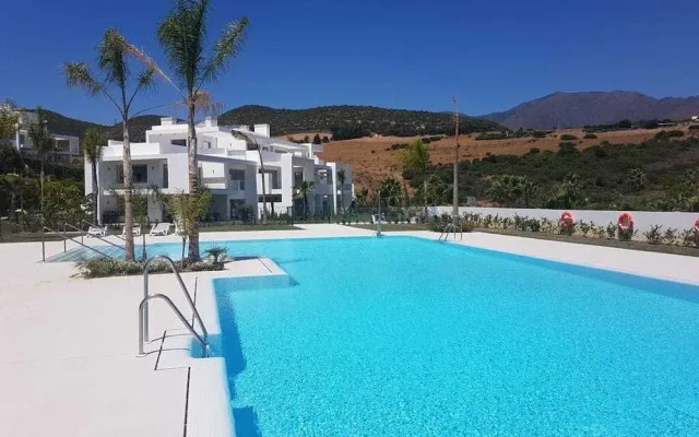 Alcazaba Lagoon, Brand New 2 bed Apartment