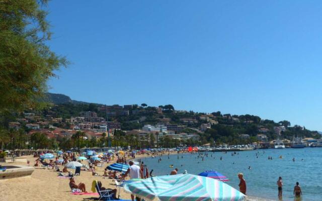 Appartement Le Lavandou, 1 pièce, 2 personnes - FR-1-308-110