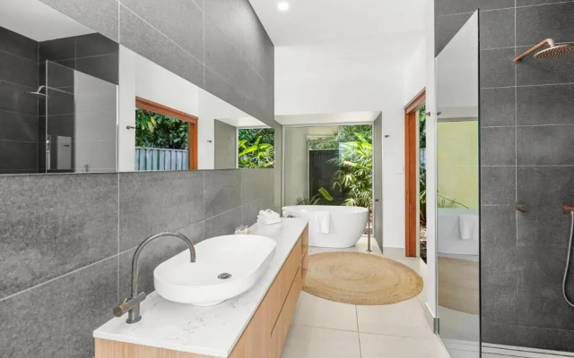 Belle Escapes - Northhouse Beachside Luxury in Palm Cove